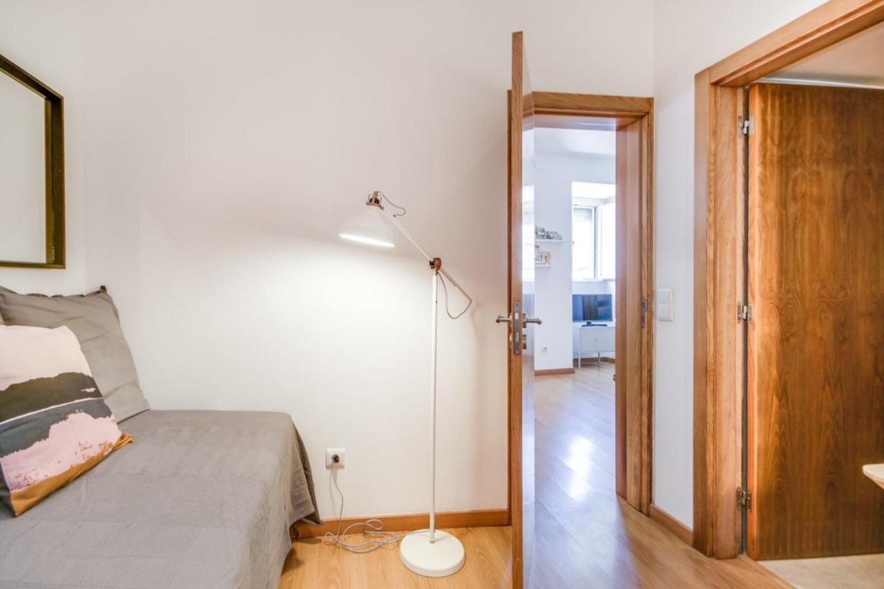 Guestready - Cream And Wood In Alcantara Appartement
